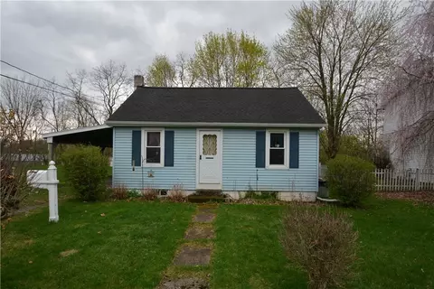 352 W Sherman Ave, Arcadia, NY 14513