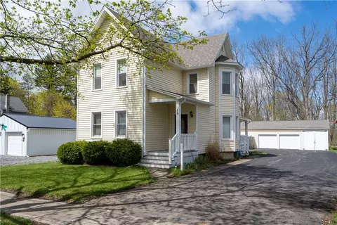 50 State St, Manchester, NY 14504