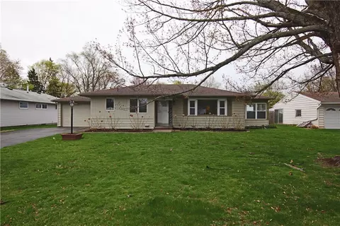 157 Willowen Dr, Irondequoit, NY 14609