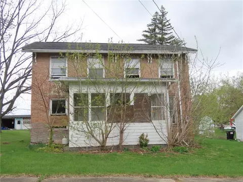 40 S Main St, Potter, NY 14544