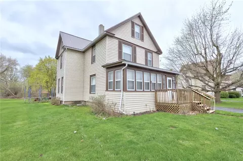 34 Border City Rd, Geneva, NY 14456