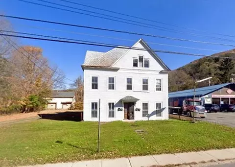 64 Delaware St, Walton, NY 13856