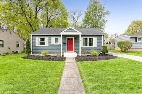 55 Dorking Rd, Brighton, NY 14610