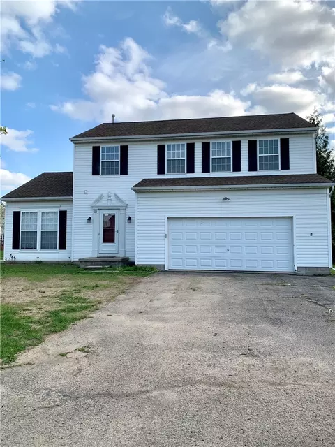 111 Sparrow Dr, West Henrietta, NY 14586