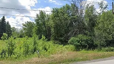 5845 Lake Ave, Orchard Park, NY 14127