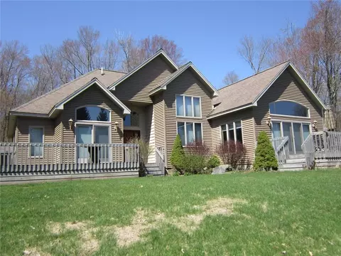 556 Iroquois W #RD, Walton, NY 13856