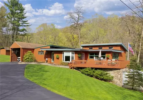 6759 Magee Rd, Bath, NY 14810