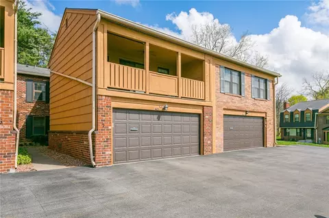 7 Beacon Hl, Perinton, NY 14450