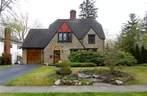 230 Cobbs Hill Dr, Rochester, NY 14610