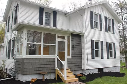 7325 Seneca Ave, Lima, NY 14485