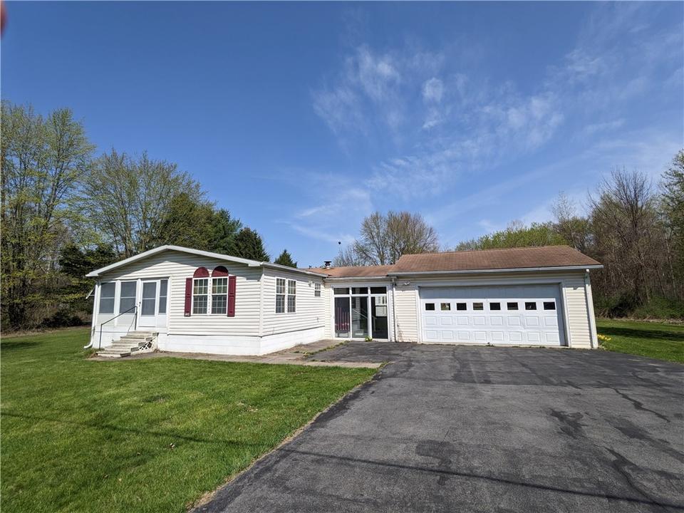 729 Hecker Rd, Waterloo, NY 13165 24 Photos MLS R1466170 Movoto