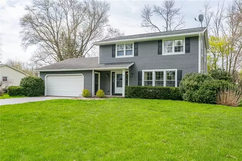 19 Havenwood Dr, Sweden, NY 14420