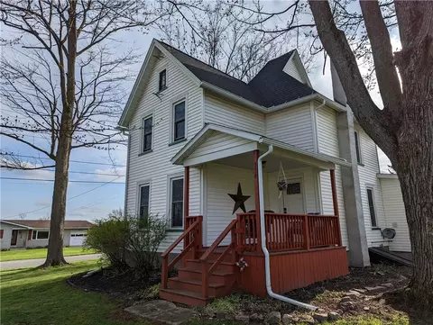 356 W Academy St, Albion, NY 14411