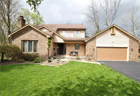 127 Lambton Cir, Greece, NY 14626