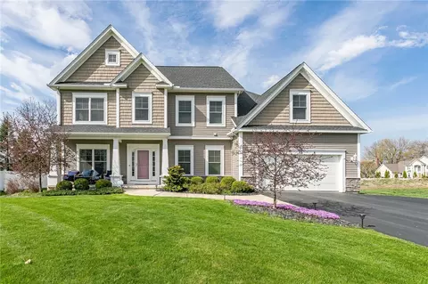 42 Armetale Luster, Webster, NY 14580