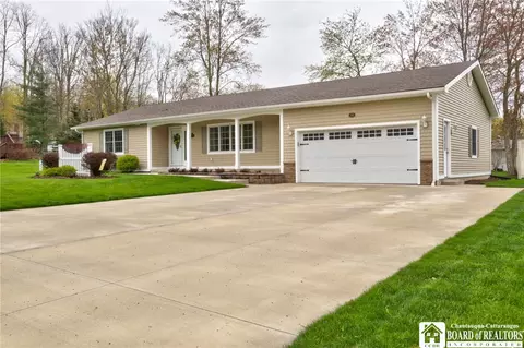 122 Franklin St, Busti, NY 14750