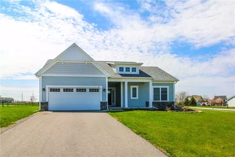 1 Joncarlo Ct, Parma, NY 14468