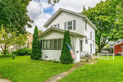 28 Mccall Rd, Rochester, NY 14615