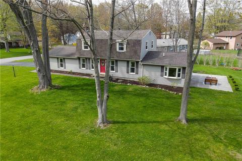 1246 Holley Rd, Webster, NY 14580