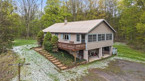 762 Howland Rd, Shortsville, NY 14548