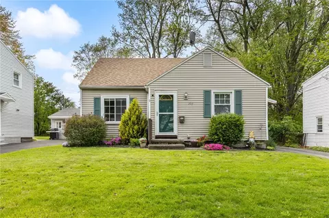 203 Glenbrook Rd, Greece, NY 14616