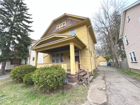 34 Dorbeth Rd, Rochester, NY 14621