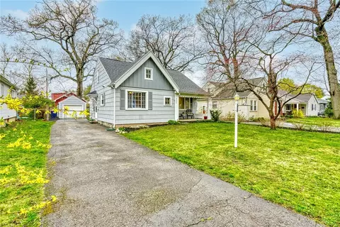 262 Garford Rd, Irondequoit, NY 14622