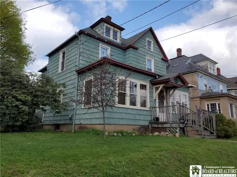 153 Thayer St, Jamestown, NY 14701
