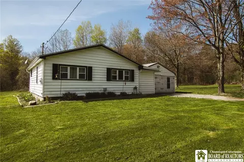 4665 Morris Rd, Mayville, NY 14757
