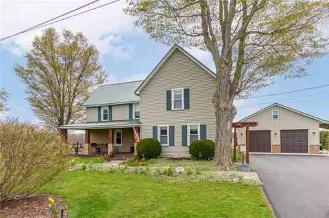 5789 Upper Holley Rd, Holley, NY 14470