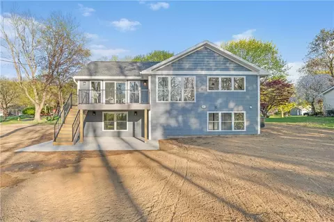 33 Red Barn Cir, Perinton, NY 14534