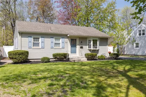 57 Sierra Dr, Greece, NY 14616