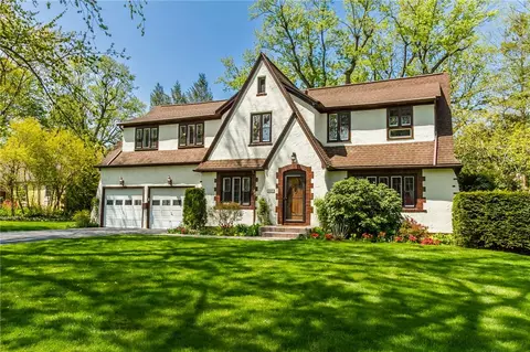 225 Overbrook Rd, Rochester, NY 14618