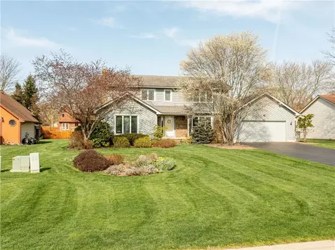 192 Windmill Trl, Ogden, NY 14624
