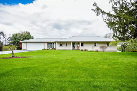 220 Bluhm Rd, Perinton, NY 14450