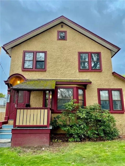 201 Wilsonia Rd, Rochester, NY 14609