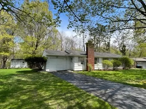 33 Cullens Run, Pittsford, NY 14534