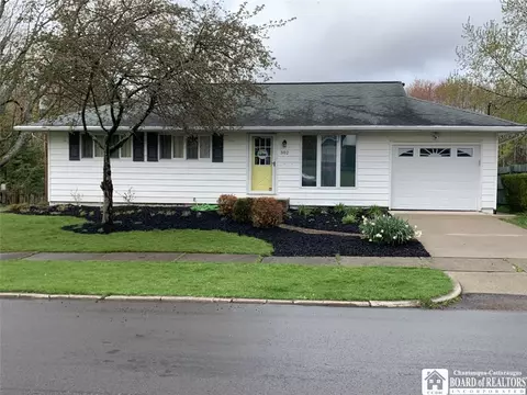 302 State St, Jamestown, NY 14701