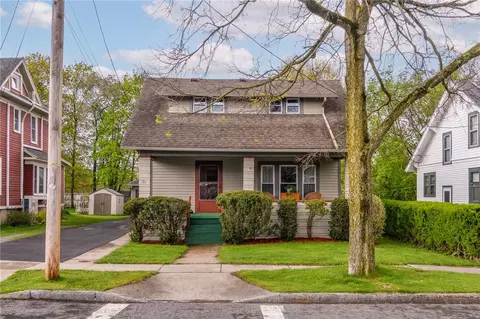131 Park Ave, Canandaigua, NY 14424