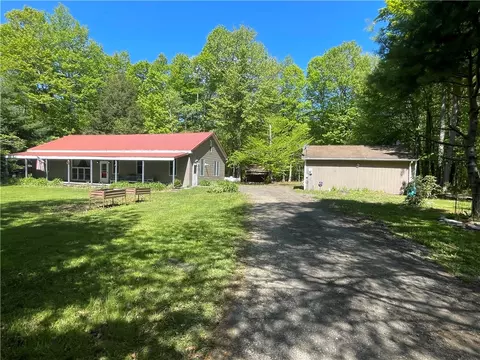 72 Lamont Dr, Lewis Run, PA 16738