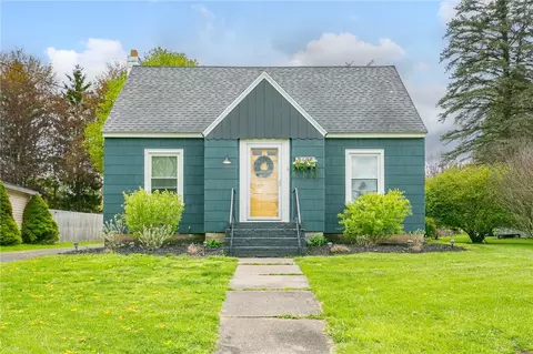 3695 S Main St, Marion, NY 14505