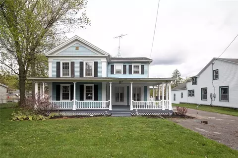 18 Bickford St, Macedon, NY 14502