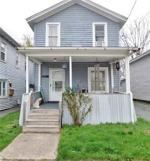 219 E Main St, Waterloo, NY 13165