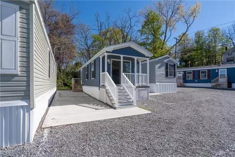5118 E Lake Rd #2, Livonia, NY 14487