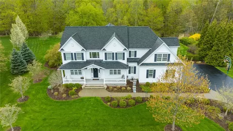 1475 Providence Dr, Webster, NY 14580