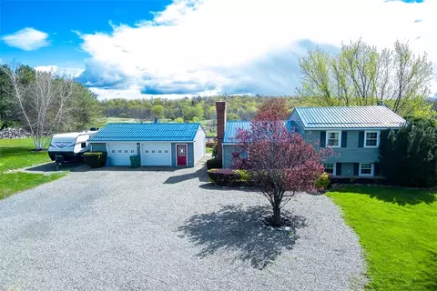 6883 Groveland Hill Rd, Groveland, NY 14462