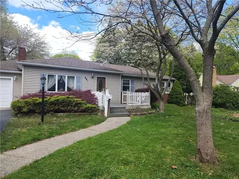 241 Charing Rd, Irondequoit, NY 14617