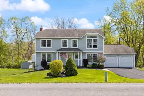 3488 W Walworth Rd, Macedon, NY 14502