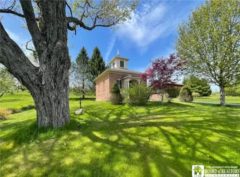 2753 Erickson Rd, North Harmony, NY 14710