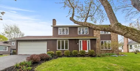 10 Boniface Dr, Brighton, NY 14620